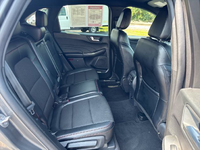 Used 2025 Ford Escape ST-Line FWD image 29