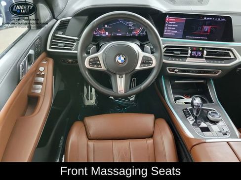 Used 2021 BMW X7 M50i image 27