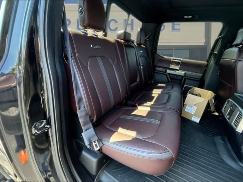 Used 2016 Ford F150 Platinum w/ Equipment Group 701A Luxury AWD/4WD image 27