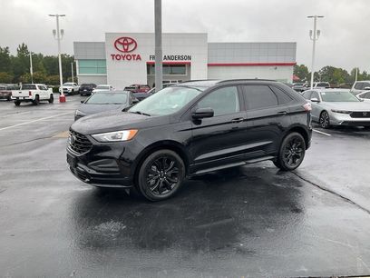 Used 2024 Ford Edge SE w/ Black Appearance Package