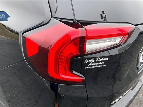 Used 2023 GMC Terrain AT4 image 28