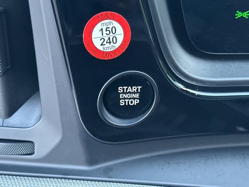 Used 2025 Porsche Cayenne image 25