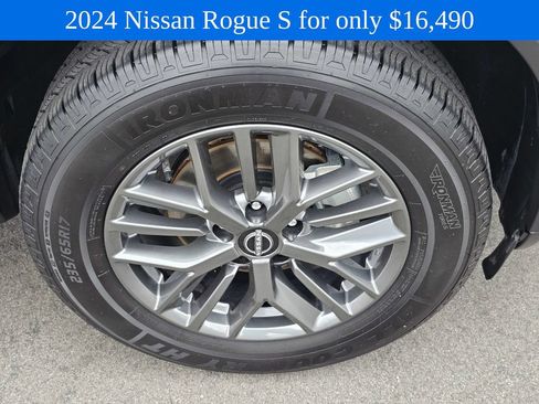 Used 2024 Nissan Rogue S FWD image 8