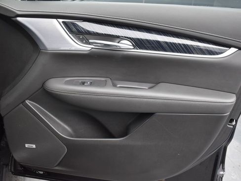 Certified 2024 Cadillac XT6 Premium Luxury w/ LPO, Floor Liner Package image 33