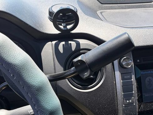 Used 2014 Toyota Tundra SR RWD image 10