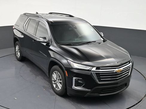 Used 2023 Chevrolet Traverse LT FWD image 15