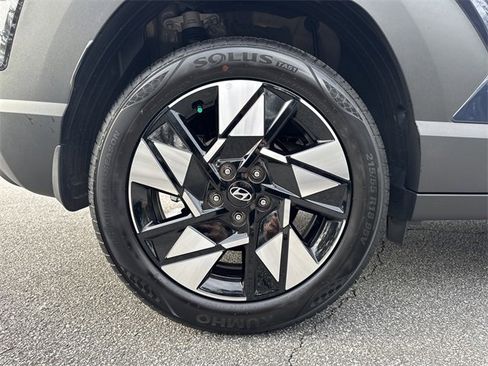 Certified 2025 Hyundai Kona SEL image 17