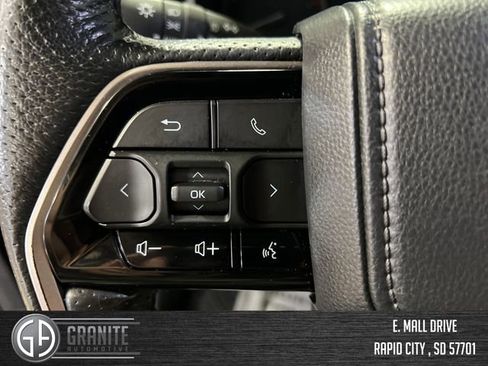 Used 2022 Toyota Tundra SR5 w/ Advanced Technology Package AWD/4WD image 31