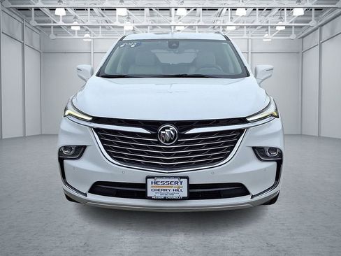 Certified 2023 Buick Enclave Essence FWD image 3
