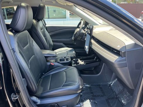 Used 2025 Ford Mustang Mach-E Premium AWD/4WD image 21