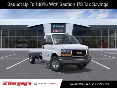 New 2025 GMC Savana 3500 w/ Power Convenience Package