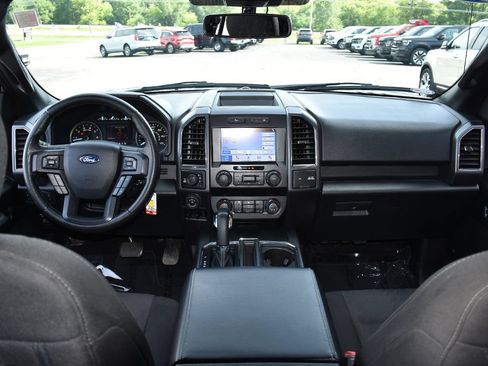 Used 2019 Ford F150 XLT w/ Equipment Group 302A Luxury AWD/4WD image 4