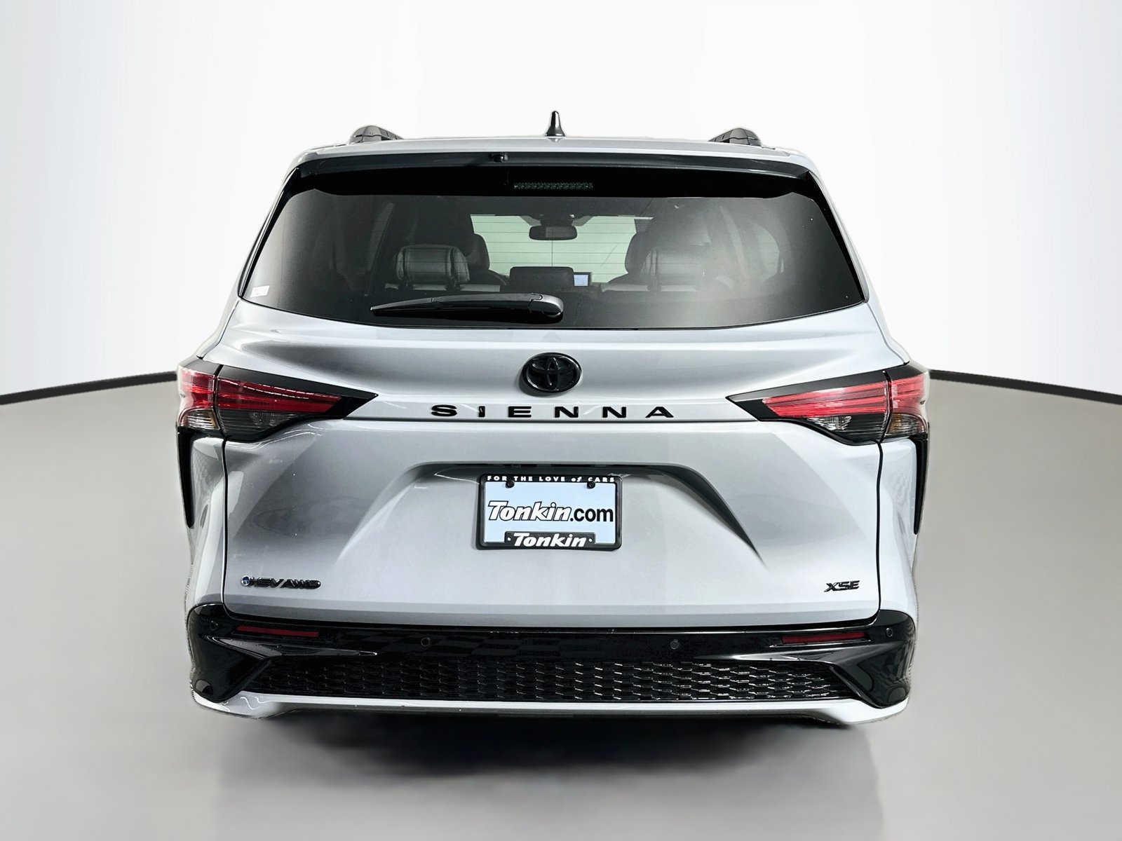 Used 2026 Toyota Sienna XSE AWD/4WD image 6