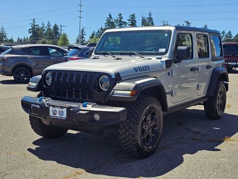 Used 2023 Jeep Wrangler Unlimited w/ Cold Weather Group AWD/4WD image 4