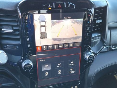 Used 2023 RAM 3500 Limited image 17