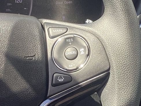 Used 2019 Honda HR-V EX image 16