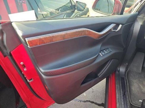 Used 2020 Tesla Model X Long Range image 9