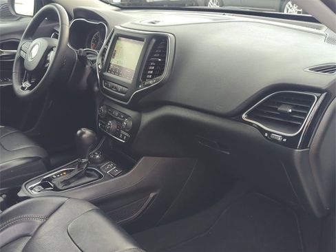 Used 2023 Jeep Cherokee Altitude Lux image 27