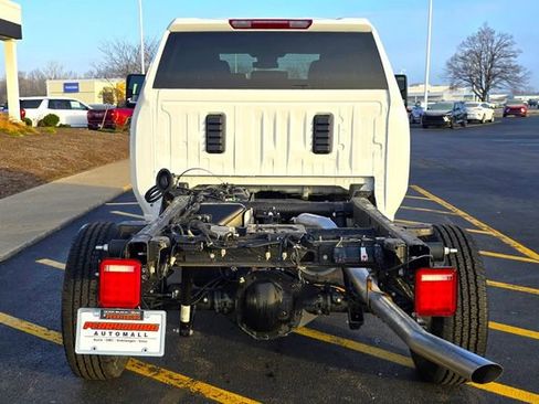 New 2026 GMC Sierra 2500 Pro w/ Convenience Package AWD/4WD image 7