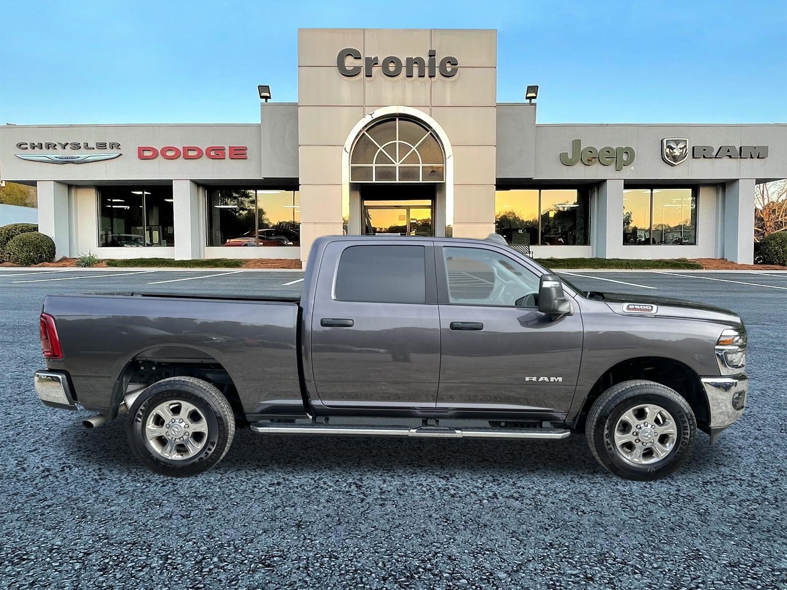 Used 2025 RAM 2500 Big Horn AWD/4WD image 2