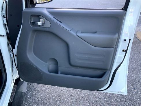 Used 2018 Nissan Frontier SV w/ Value Truck Package image 22