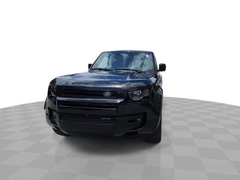 Used 2023 Land Rover Defender 110 X-Dynamic SE AWD/4WD image 3