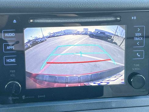 Used 2017 Toyota Sienna LE image 23