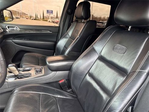 Used 2017 Jeep Grand Cherokee Overland image 15