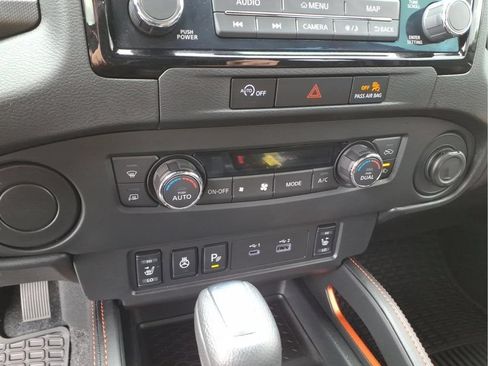 Used 2024 Nissan Frontier Pro-X w/ Pro Convenience Package RWD image 27