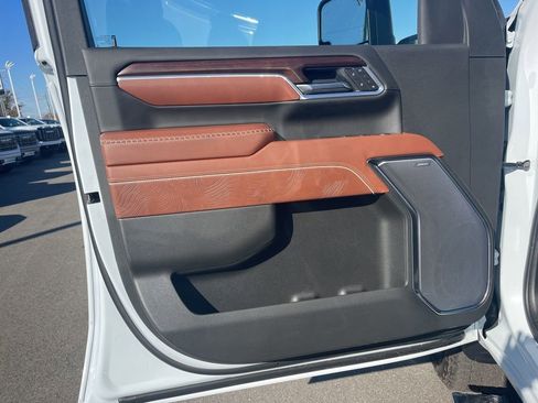 New 2026 GMC Sierra 2500 Denali Ultimate image 9