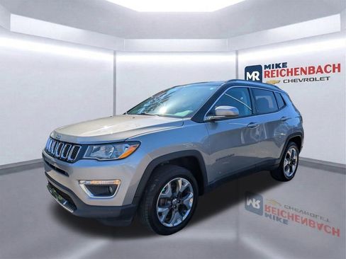 Used 2018 Jeep Compass Limited w/ Navigation Group AWD/4WD image 8