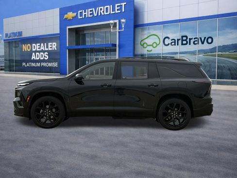 Used 2025 Chevrolet Traverse RS w/ LPO, Floor Liner Package image 4