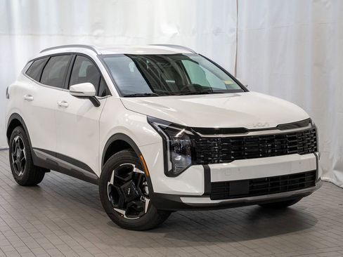 New 2026 Kia Sportage EX image 1