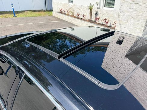 Used 2018 Volvo S90 T5 Momentum w/ Convenience Package FWD image 16