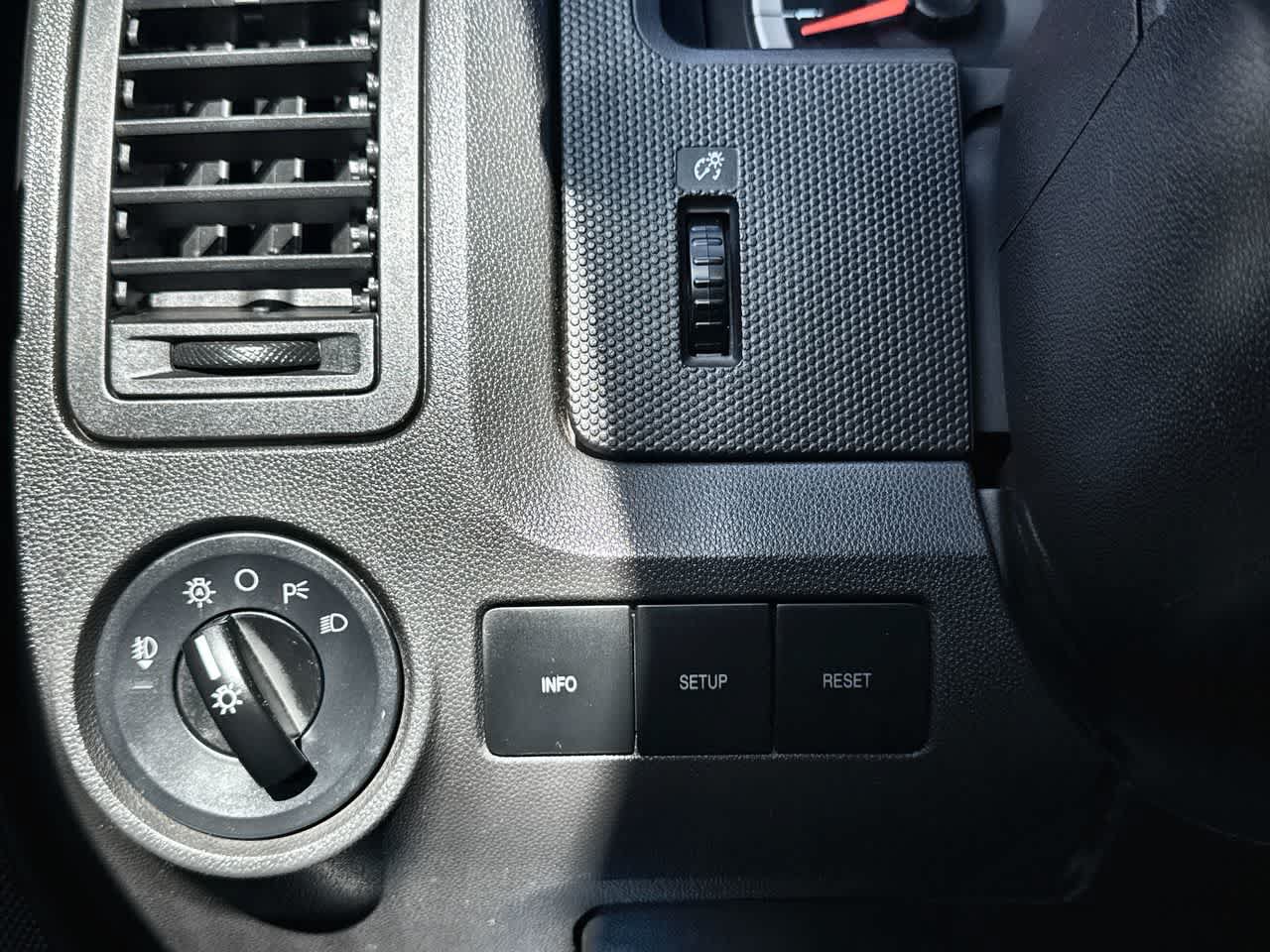 Used 2012 Ford Escape XLT AWD/4WD image 20
