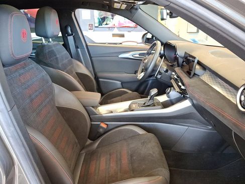 Used 2024 Alfa Romeo Tonale Veloce image 12