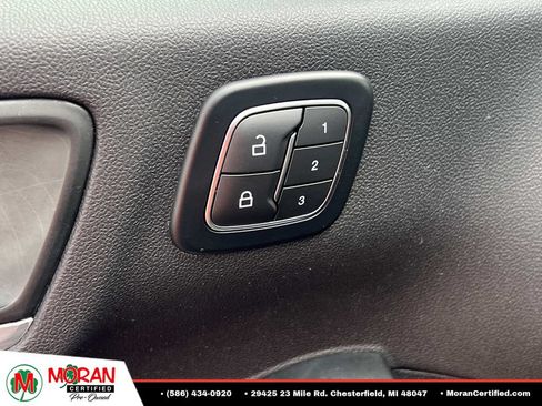 Used 2025 Ford Escape Platinum AWD/4WD image 16