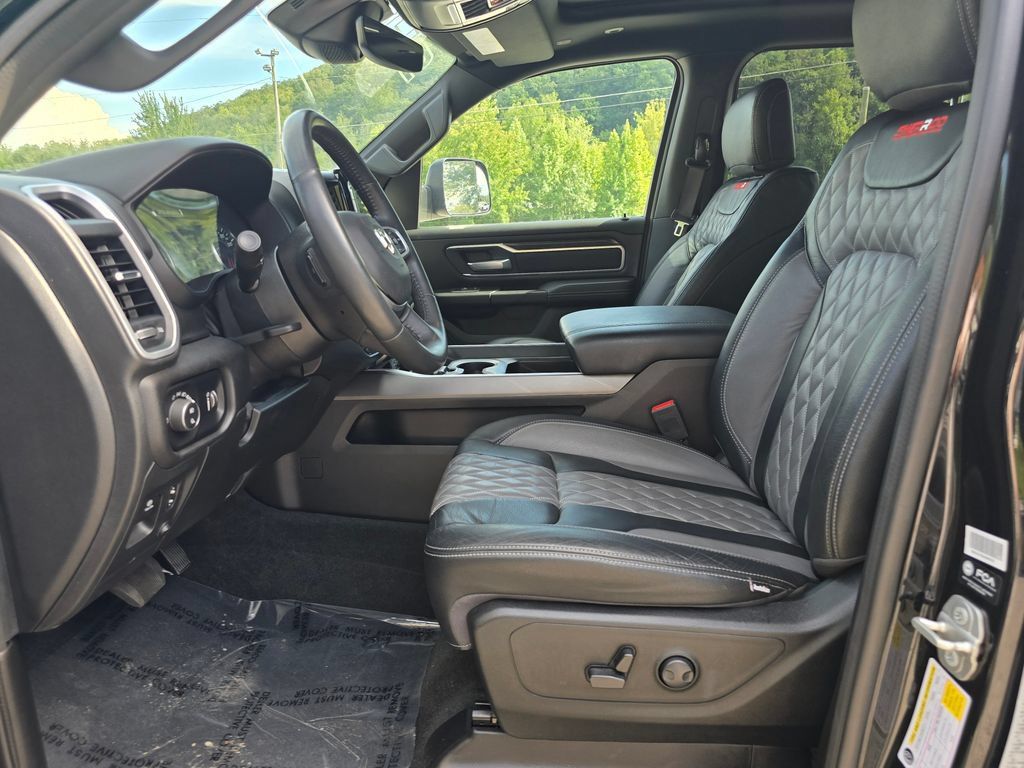 Used 2023 RAM 1500 Big Horn AWD/4WD image 4