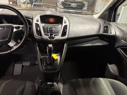 Used 2016 Ford Transit Connect XLT image 7