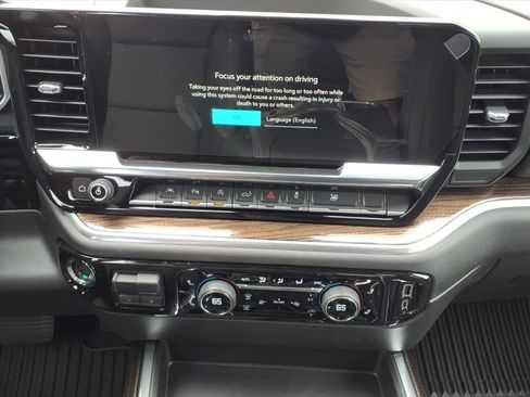 New 2026 Chevrolet Silverado 1500 LT w/ Texas Edition Plus RWD image 21