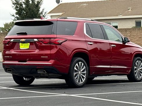 Used 2023 Chevrolet Traverse Premier image 10
