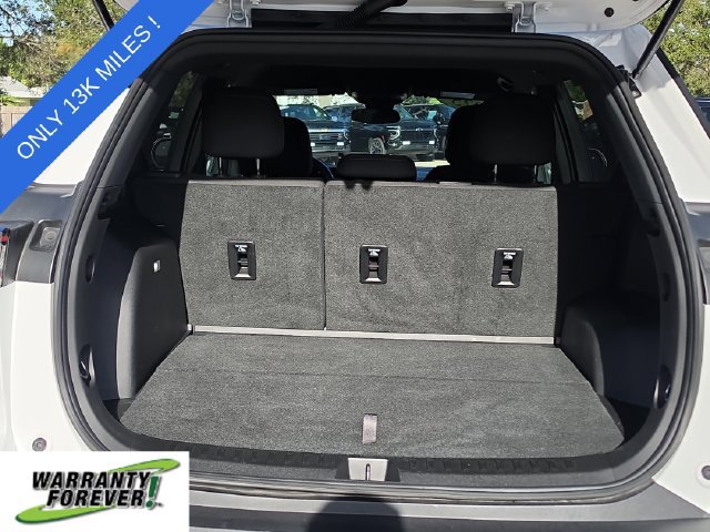 Used 2025 Chevrolet Equinox LT FWD image 6
