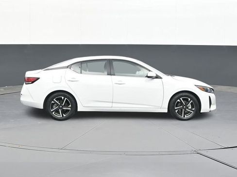 Used 2024 Nissan Sentra SV image 17