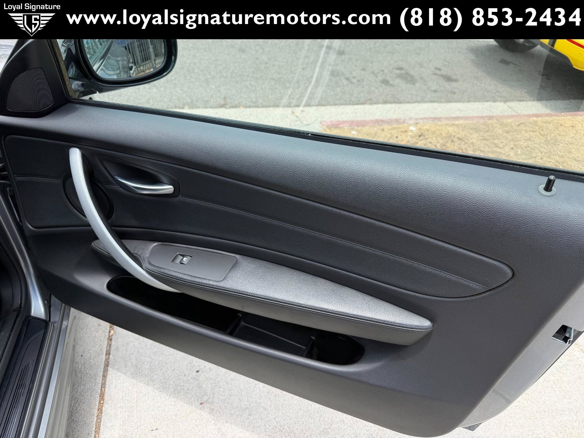 Used 2012 BMW 135i Convertible RWD image 31