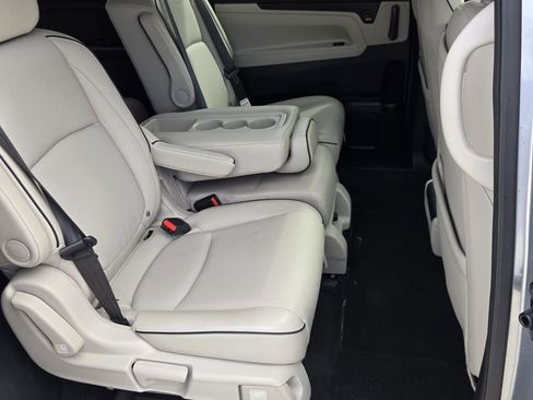 Certified 2025 Honda Odyssey Touring image 18