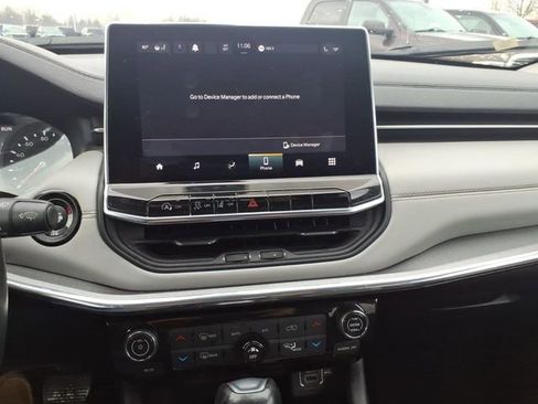 Used 2022 Jeep Compass Limited image 10