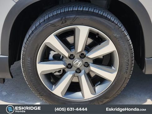 Used 2025 Honda Pilot Elite image 14