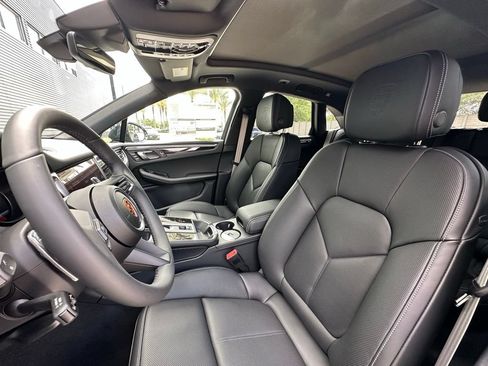 Used 2026 Porsche Macan S AWD/4WD image 5