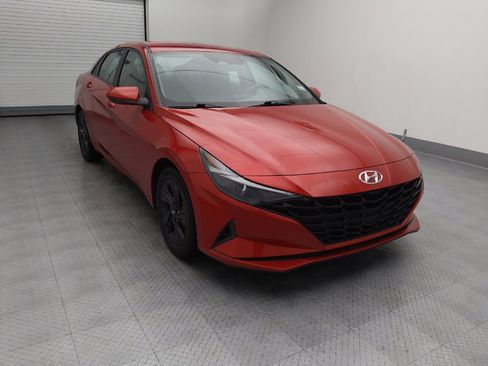 Used 2021 Hyundai Elantra SEL FWD image 13