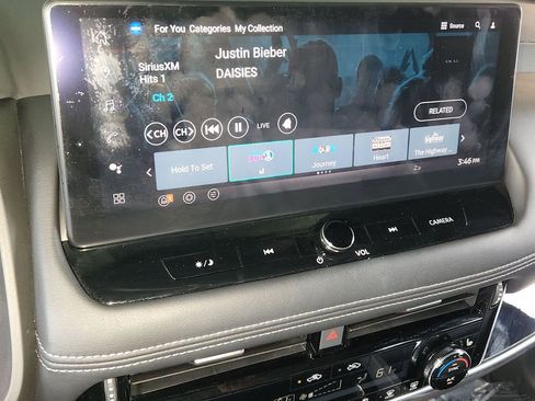 Certified 2025 Nissan Rogue SL w/ Tech Package image 37